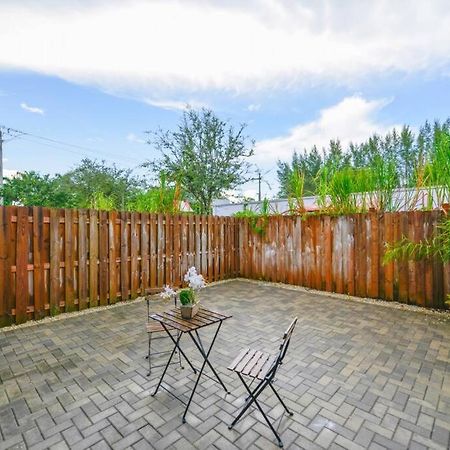 Fantastic Townhouse 15Minutes From The Beach Miami Exterior foto
