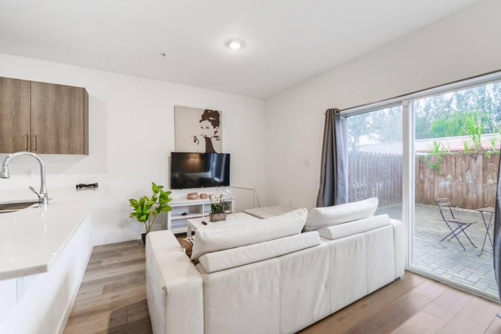 Fantastic Townhouse 15Minutes From The Beach Miami Exterior foto